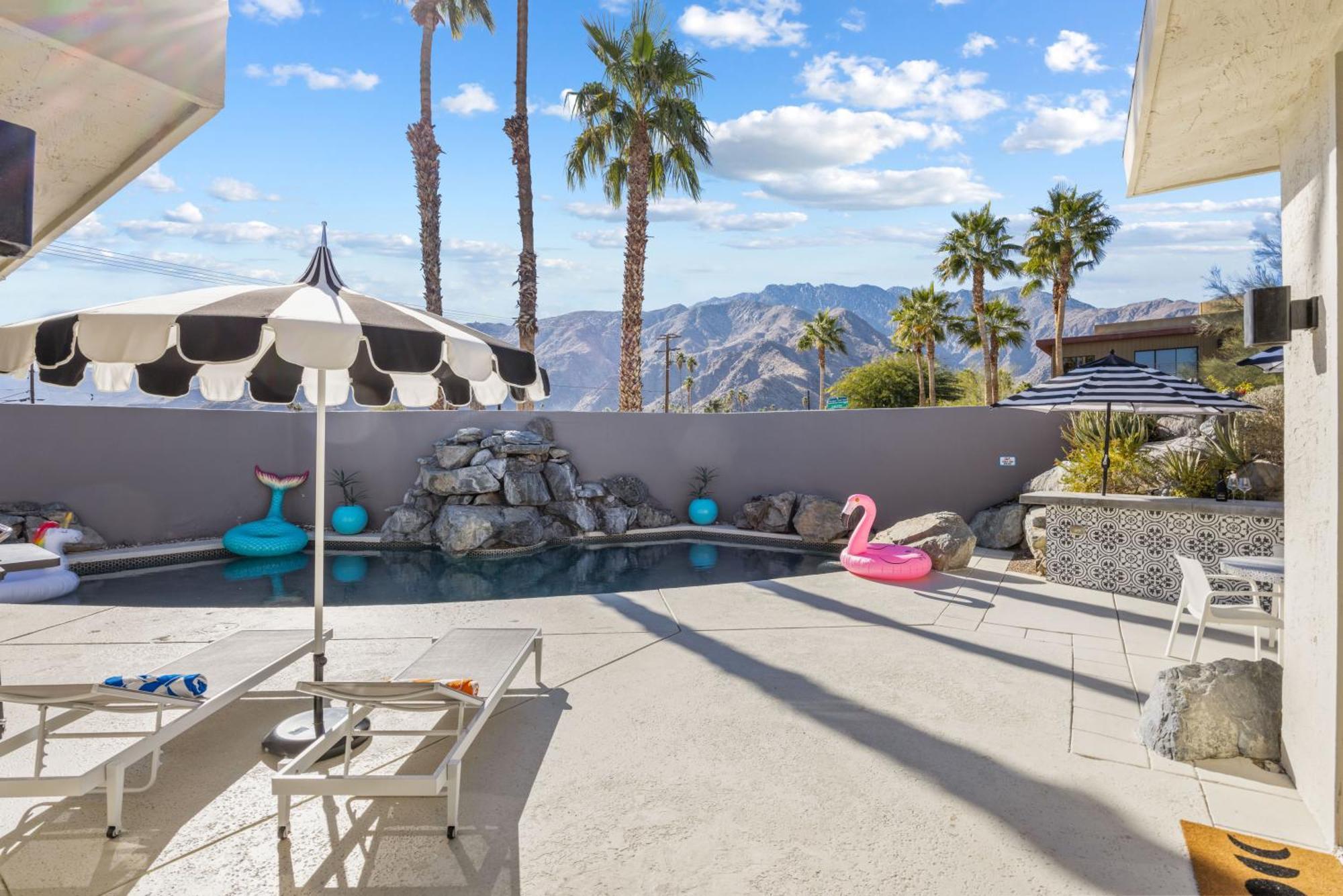 Private Pool & Mountain Views! Apartman Palm Springs Kültér fotó